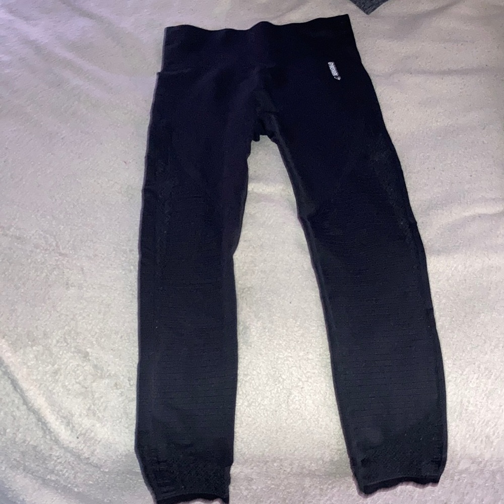 Black gymshark leggings